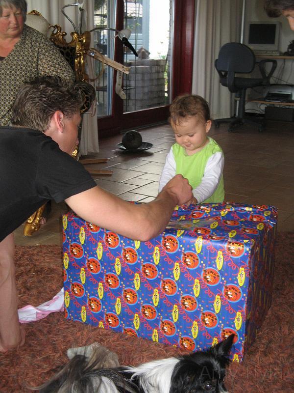 2008_06_06 (6).JPG - Daddy's helping me to unwrap my first present I got from mommy and daddy!